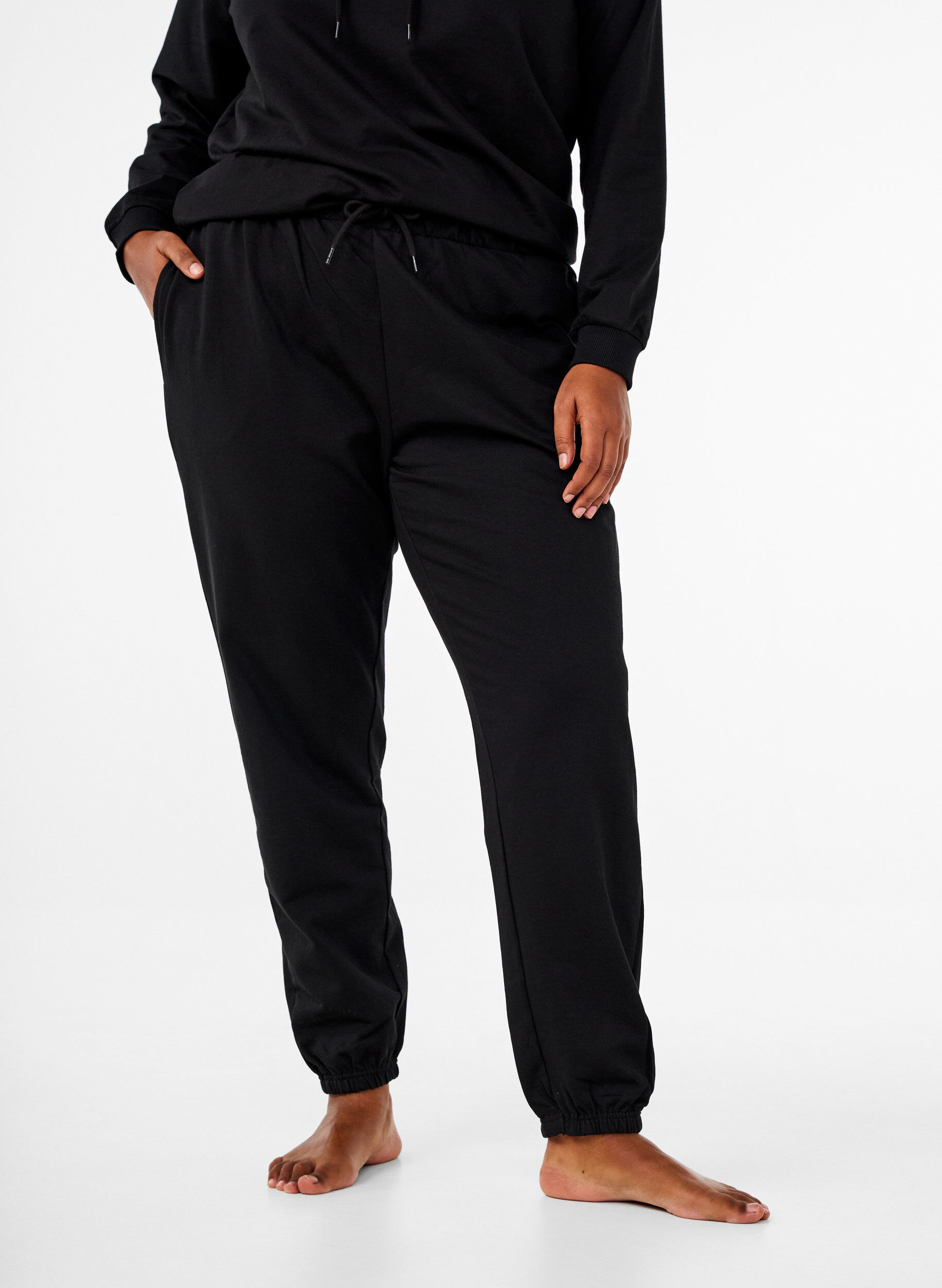 Zizzi Genser med hette og trykk, Svart, Model image number 3