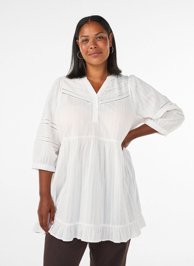 Tunika med broderidetaljer i maljer og 3/4 ermer, Vanilje, Model image number 0