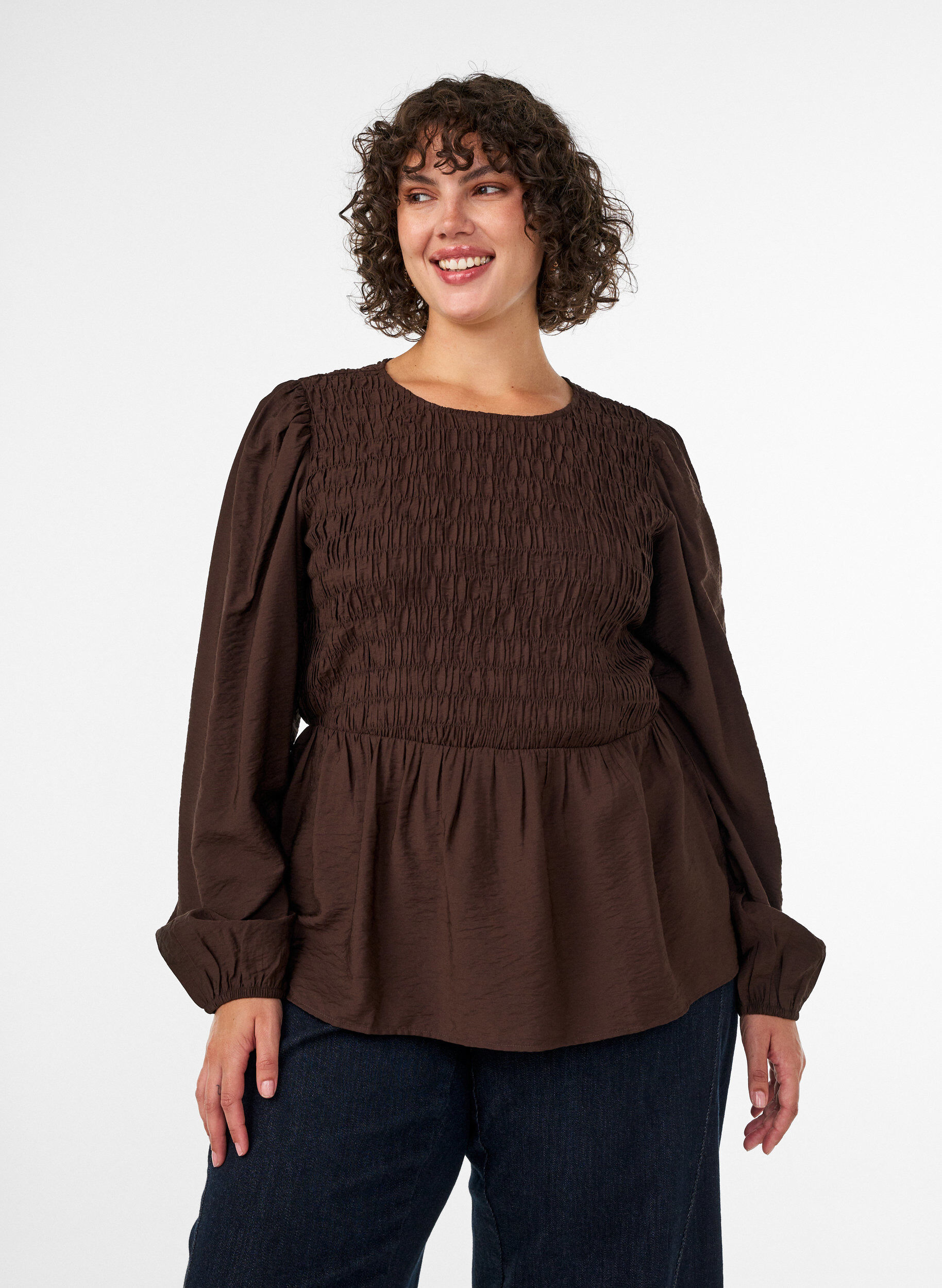 Bluse med smock og lange ermer, Brun, Model