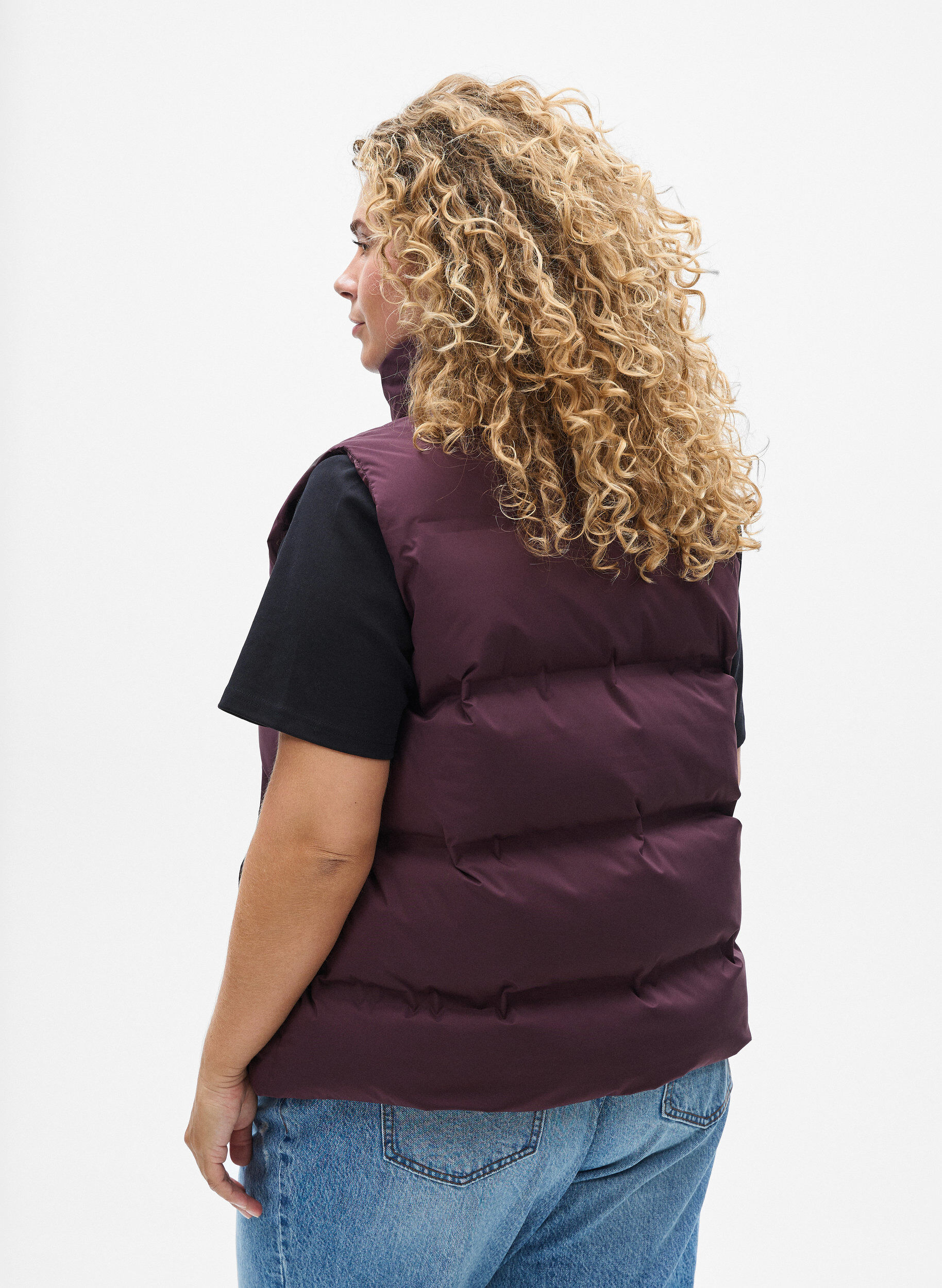 ZizziKort puffvest med h&oslash;y krage, M&oslash;rk Bordeaux, Model image number 2