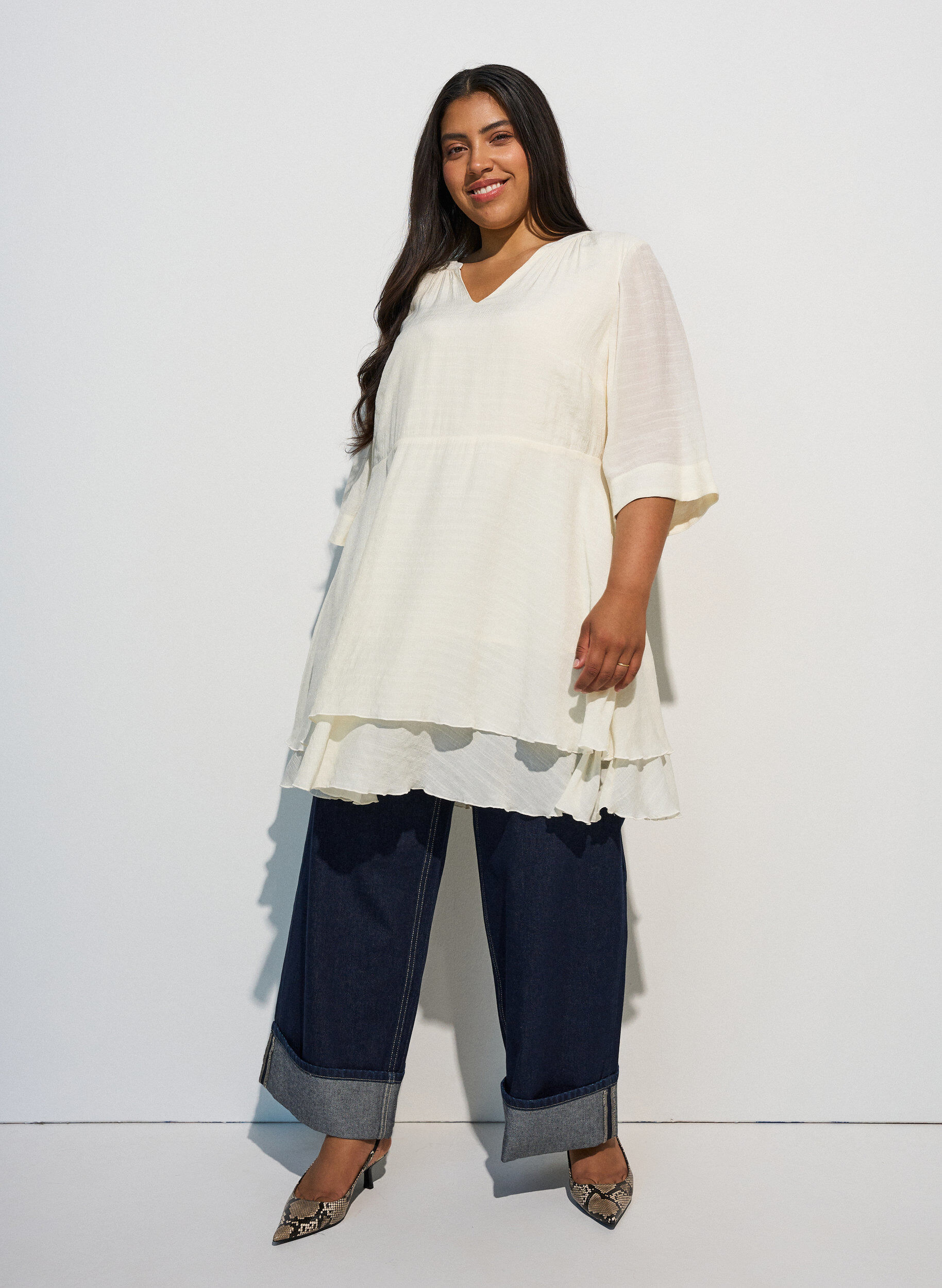 ZizziA-formet kjole med lagdelte volanger, Vanilje, Model image number 1