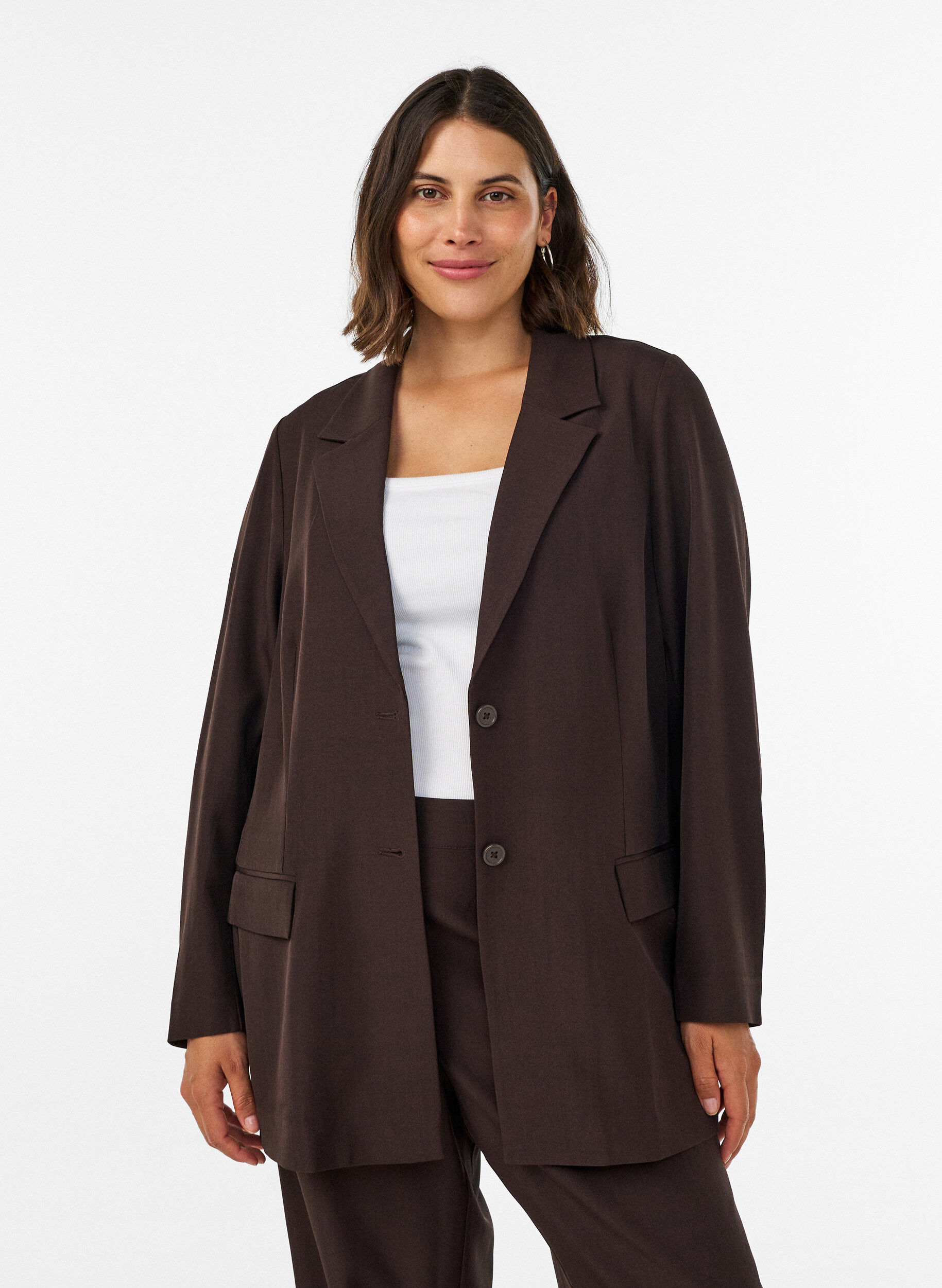 Blazer med lommer og splitter, Brun, Model