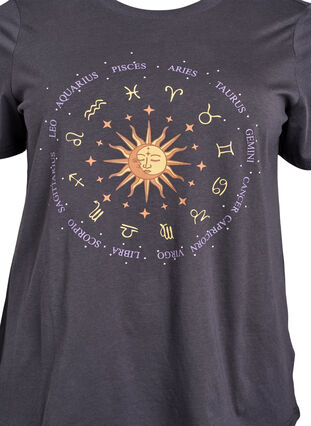 Zizzi Bomulls-T-skjorte med fronttrykk, Grå, Packshot image number 2