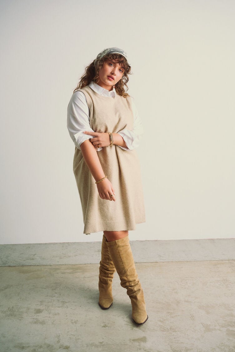 Kort ermeløs strikkekjole, Beige, Image image number 0