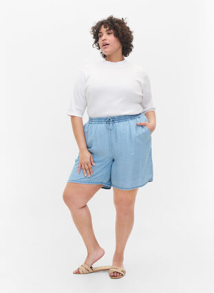 Løse shorts med knyting og lommer, Light blue denim, Model image number 2