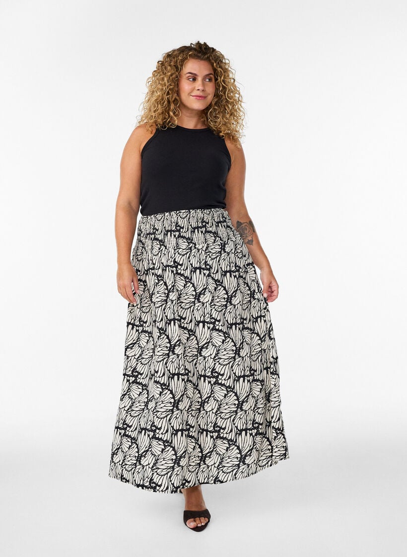 Viskose maxiskj&oslash;rt med smock, Svart, Model image number 0