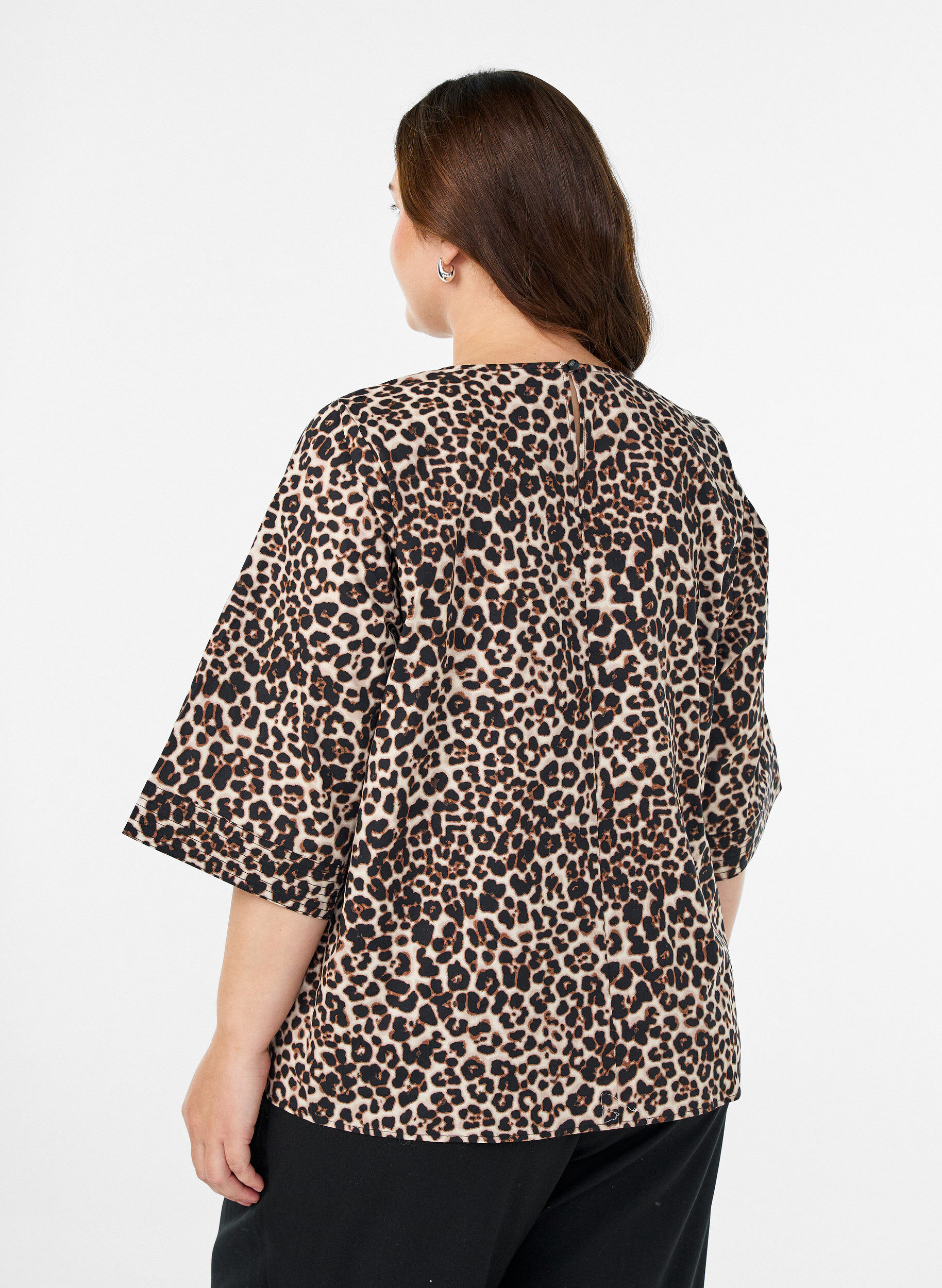 Zizzi Bluse med stikningsdetaljer og 3/4-ermer, Brun, Model image number 2