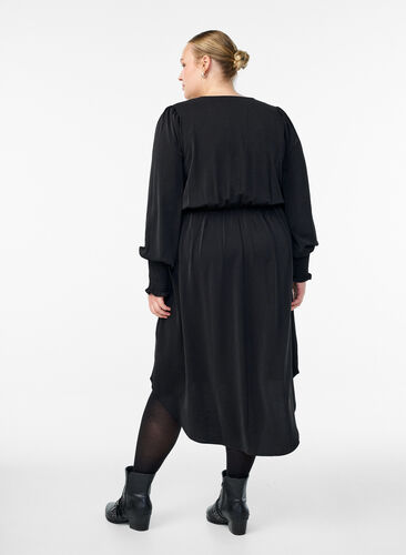 Zizzi Midikjole med omslagslook og smock-ermer, Svart, Model image number 1