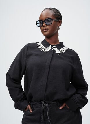 Zizzi Viskose tunika med perlebrodert krage, Black, Image image number 0