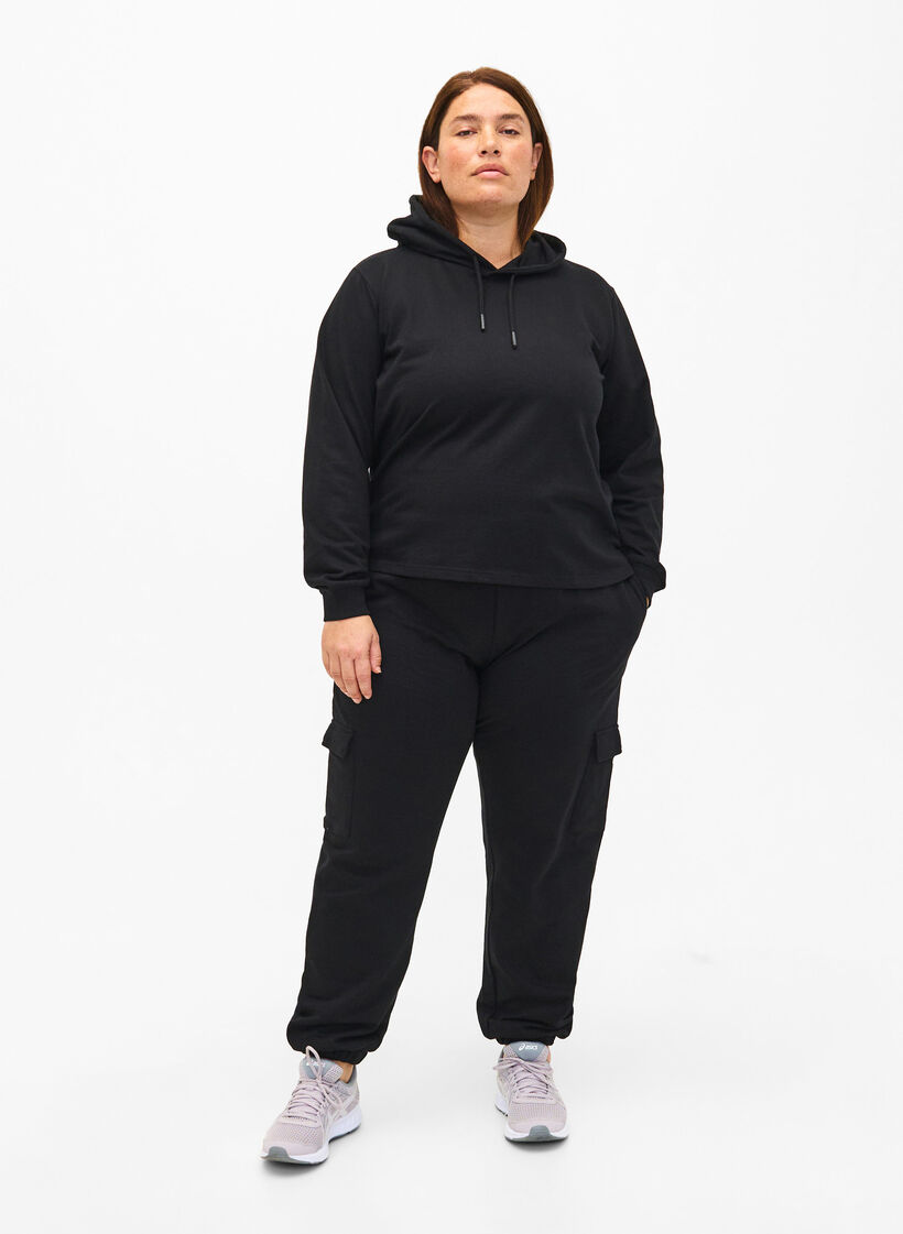 Joggebukse med cargo-lommer, Black, Model image number 2