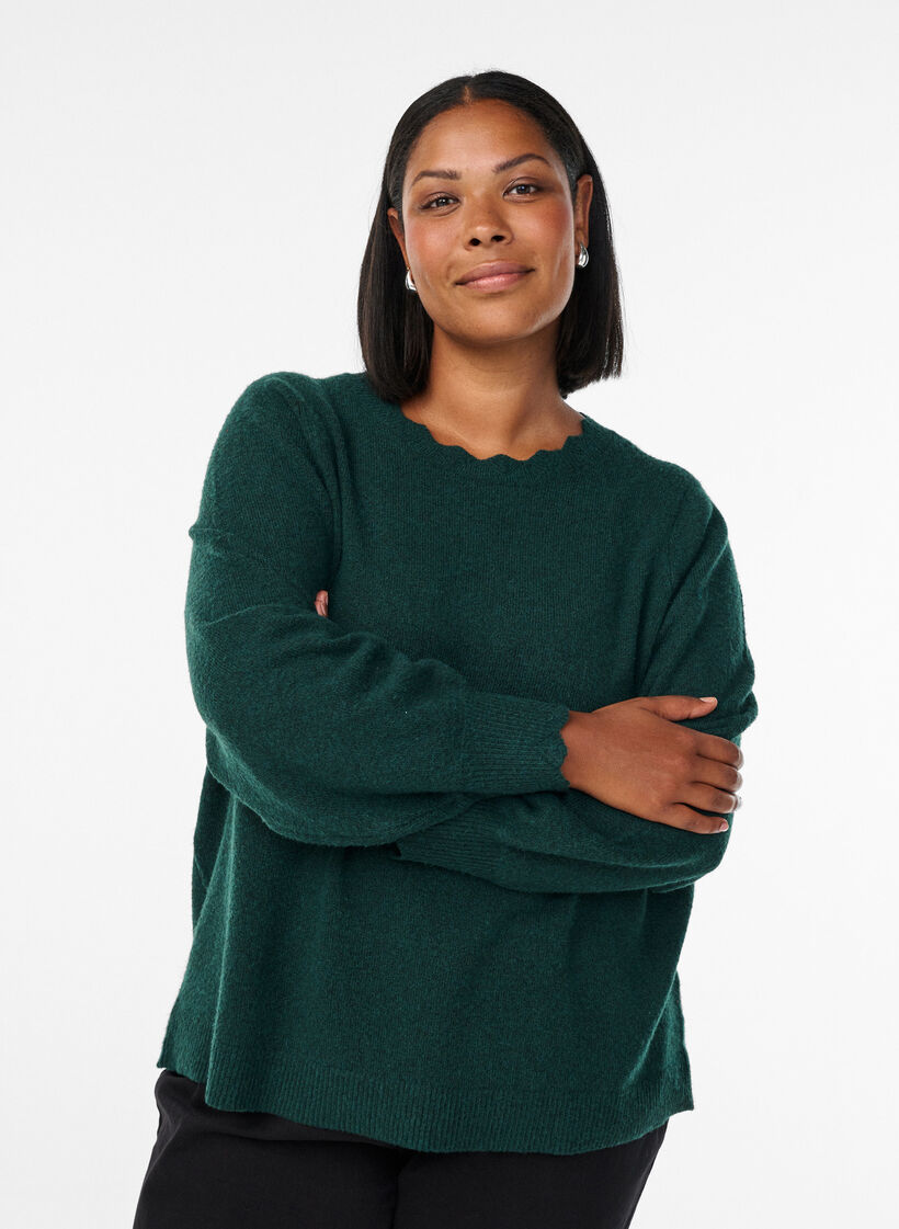 Strikkebluse med b&oslash;lgete kanter, Gr&oslash;nn, Model image number 0