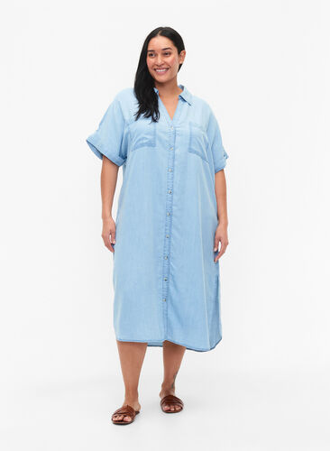 Kortermet skjortekjole i lyocell (TENCEL™), Light blue denim, Model image number 0