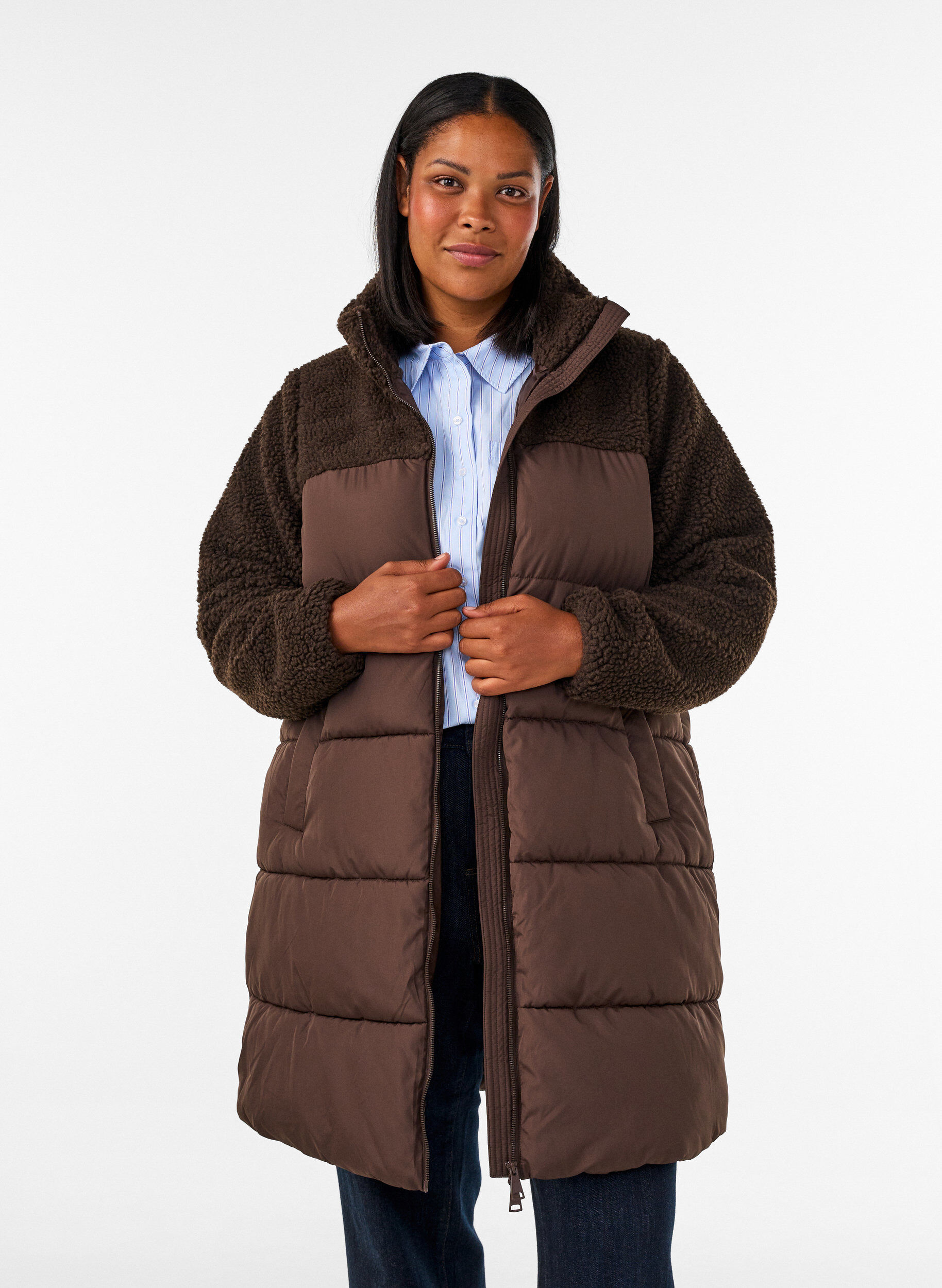 Midilang pufferjakke med teddyfleece, Brun, Model