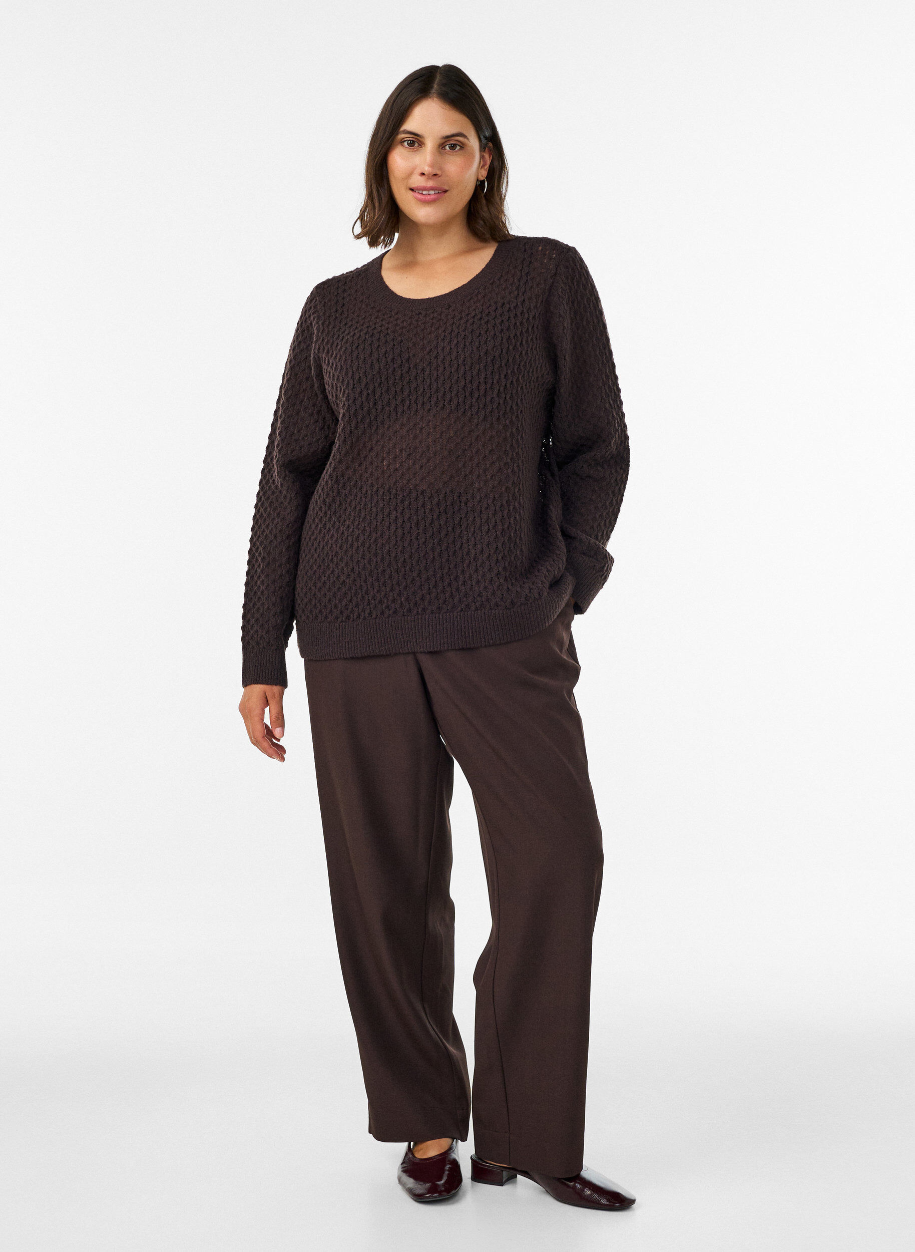 ZizziStrikkebluse med strukturert hullm&oslash;nster, Brun, Model image number 1