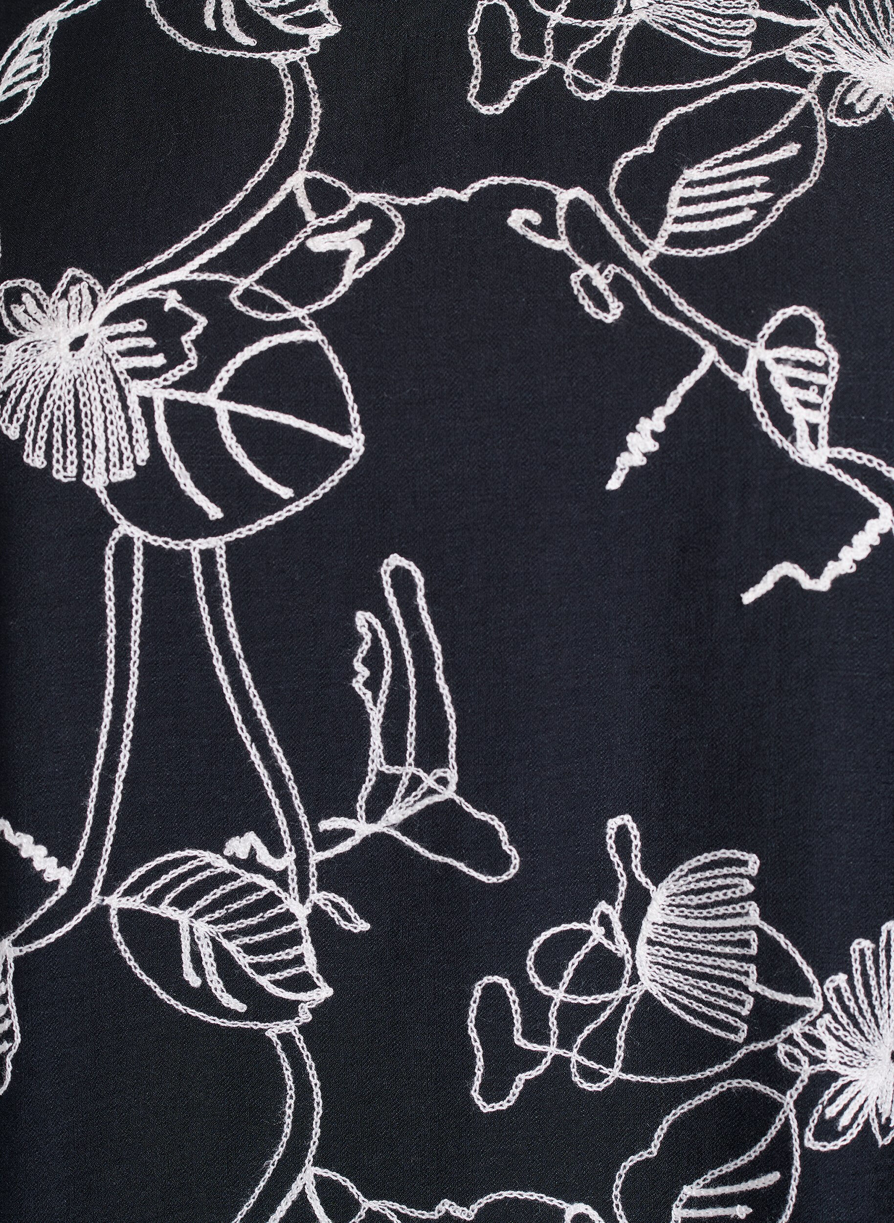 ZizziKort A-formet kjole med brodert m&oslash;nster, Svart, Packshot image number 2