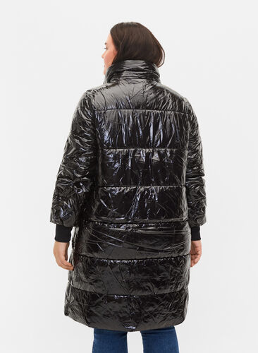 Skinnende vinterjakke med glidelås og knappelukkking, Black, Model image number 1