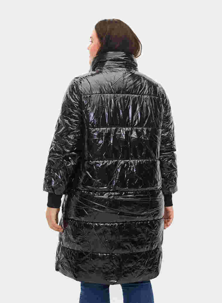 Skinnende vinterjakke med glidelås og knappelukkking, Black, Model image number 1