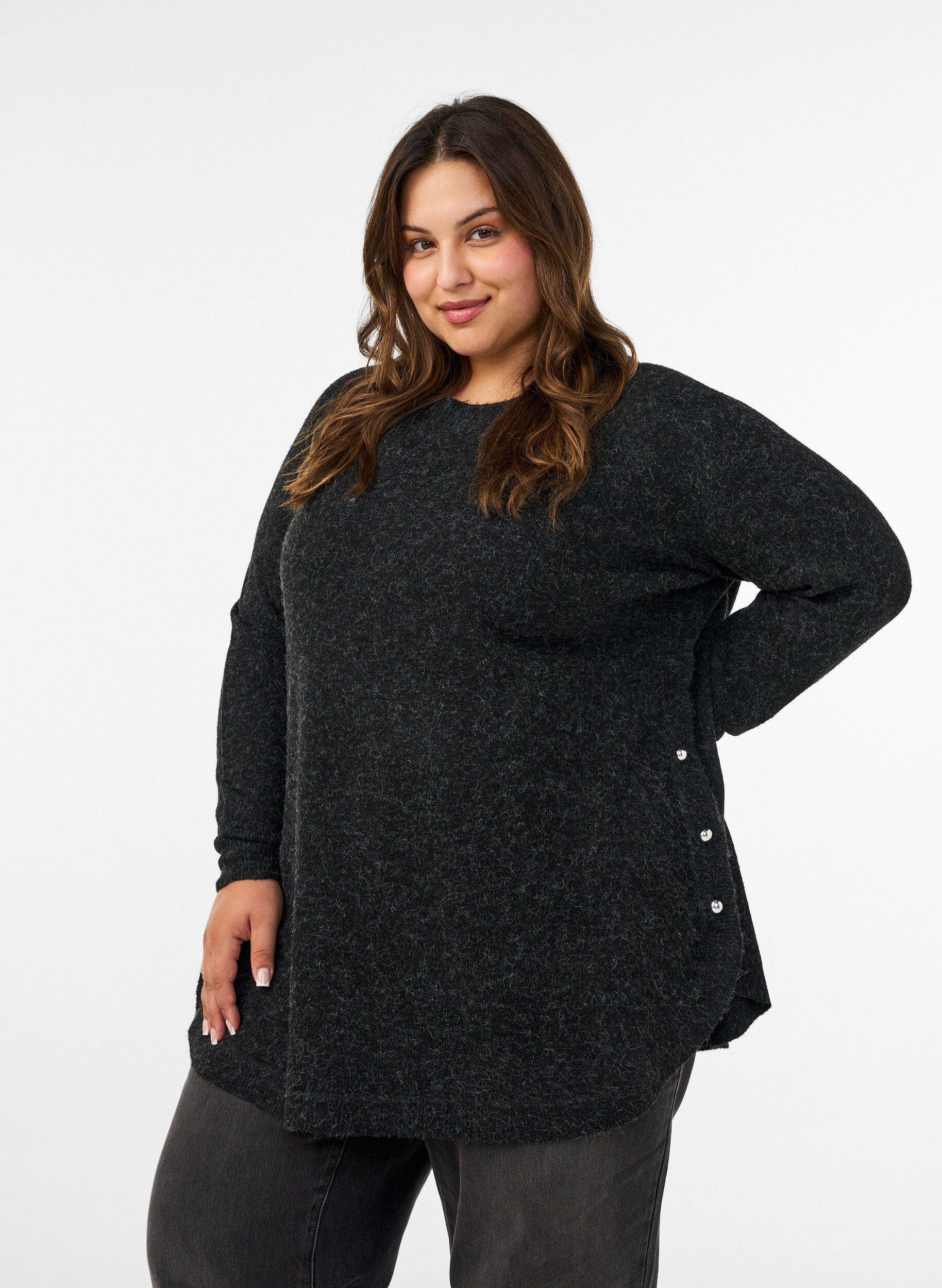 Lang strikkebluse med kuleknapper, Gr&aring;, Model
