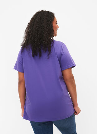 Kortermet T-skjorte med V-hals, Ultra Violet, Model image number 1