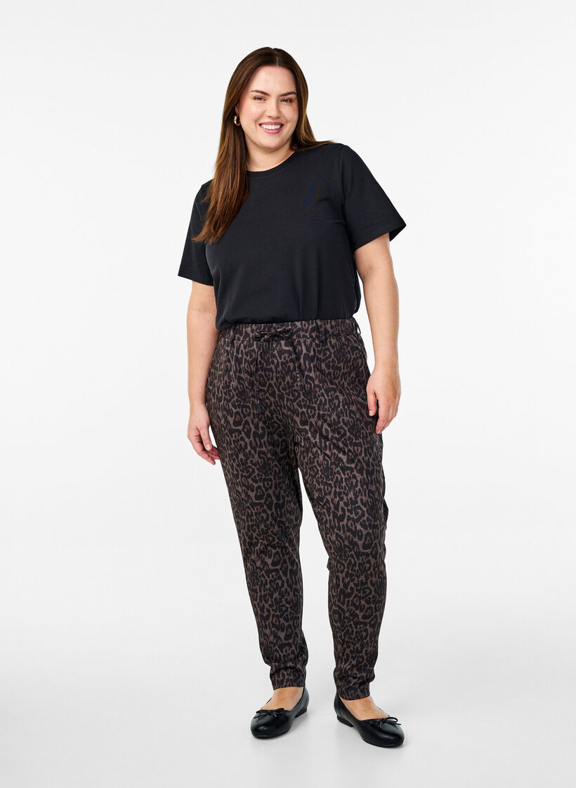 Cropped bukser med leopardmønster, Brun, Model image number 0