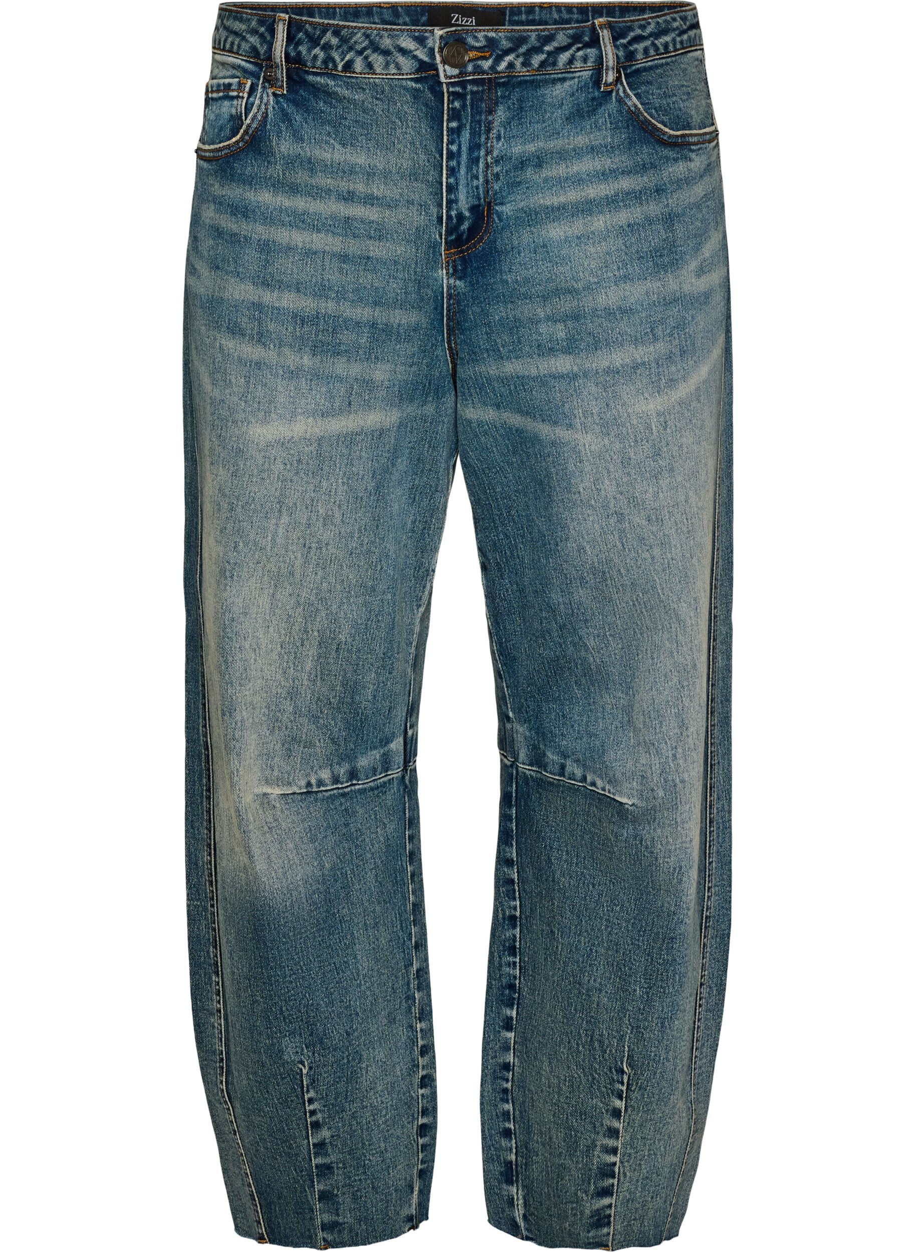 Jeans med barrel fit og en slitt vask