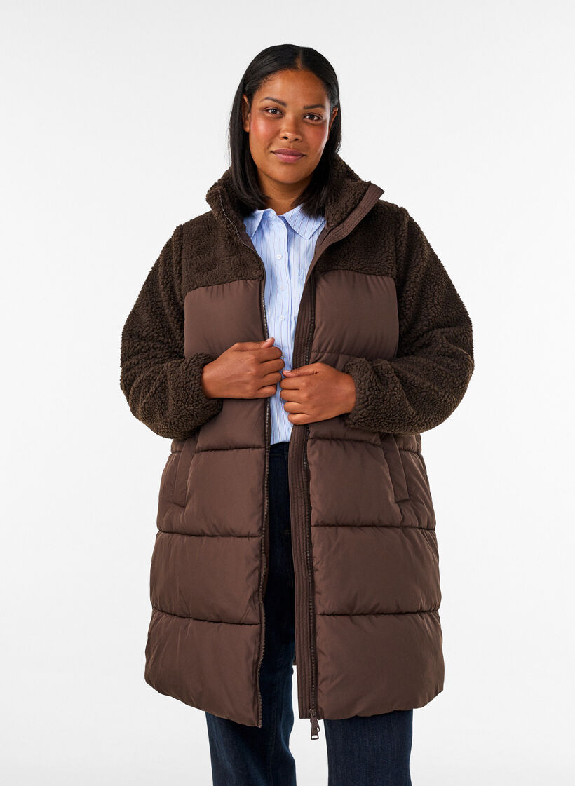Midilang pufferjakke med teddyfleece, Brun, Model image number 0