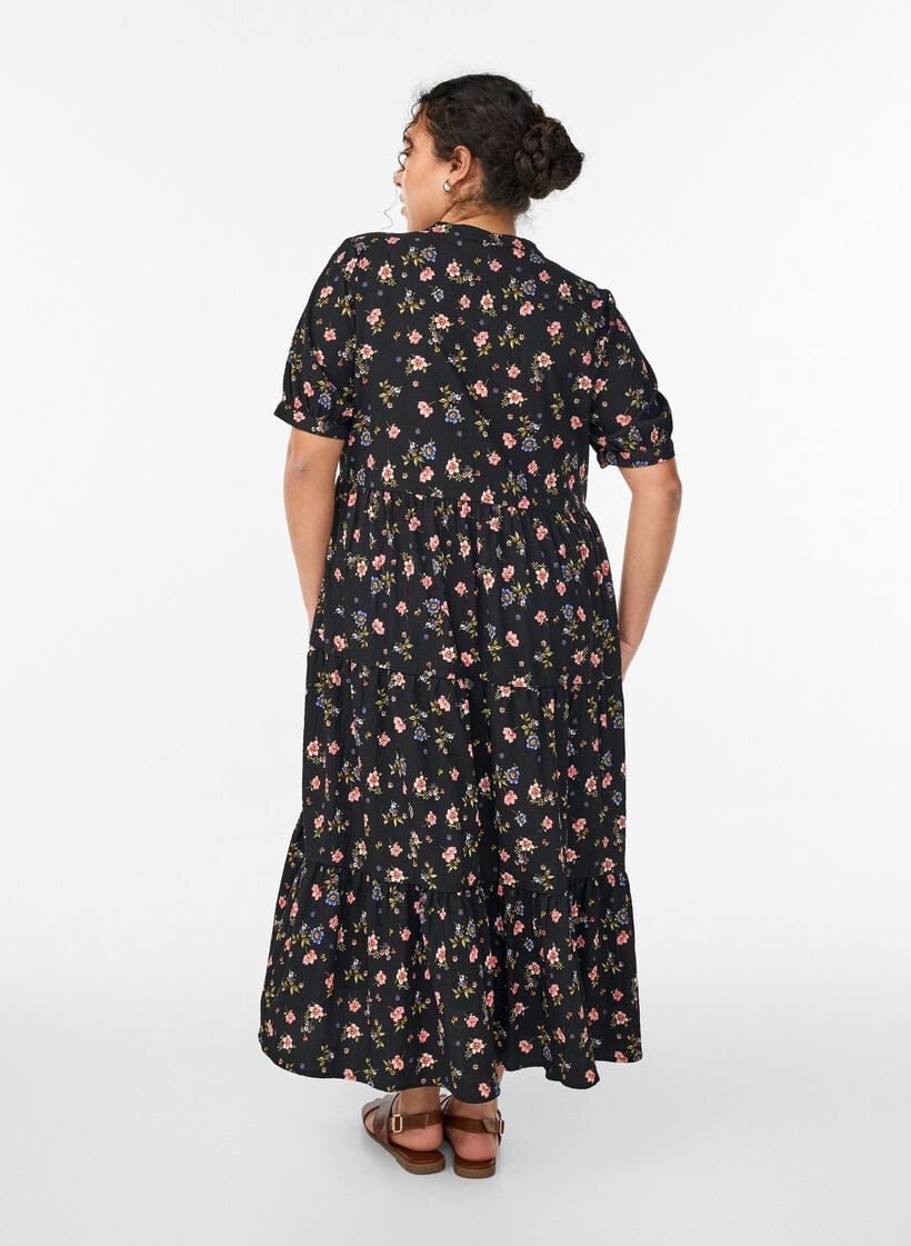 Ankellang kjole med korte ermer og lagdelte volanger, Svart, Model image number 1