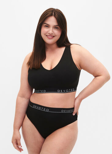 G-streng i bomull med normal høyde på livet, Black, Model image number 0