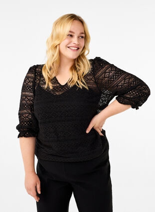 Zizzi Bluse med hullmønster og 3/4-ermer, Svart, Model image number 0