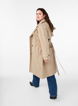 Zizzi Klassisk lang trenchcoat med belte, Chinchilla, Model image number 2