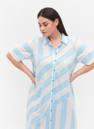 Kortermet skjortekjole i bomull med striper, Blue Bell Stripe, Model image number 1