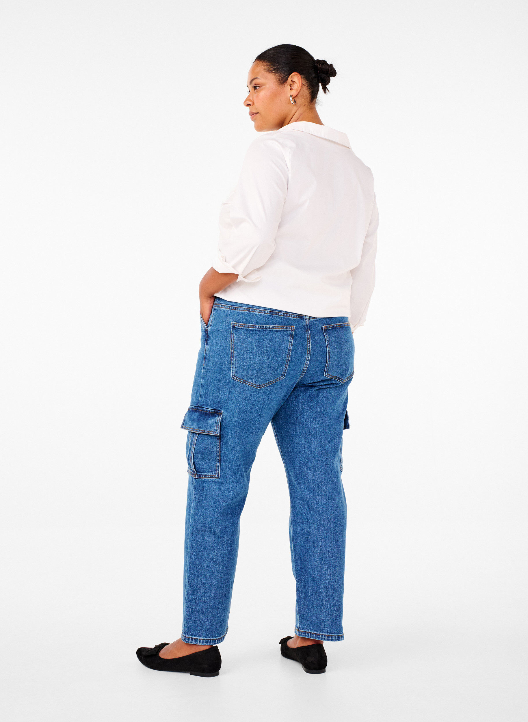 Zizzi Cargo-jeans med h&oslash;y midje, Blue Denim, Model image number 1