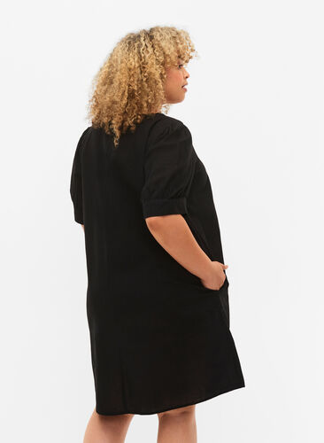 Kjole med V-hals i bomullsmiks med lin, Black, Model image number 1