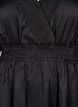 Kort kjole med smock-detaljer, Svart, Packshot image number 2