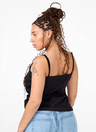 Zizzi Ribbetopp i økologisk bomull med kryssdetalj, Black, Model image number 1