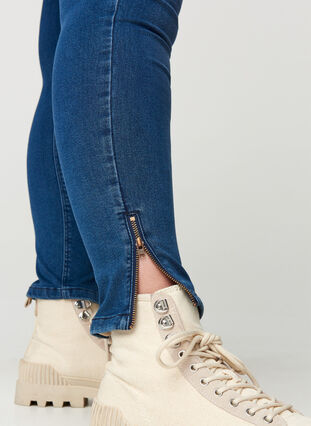 Cropped Amy jeans med høyt liv og glidelås, Dark blue denim, Model image number 1