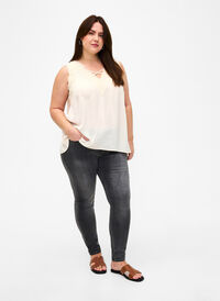 Viona jeans med normal midje, Dark Grey Denim, Model