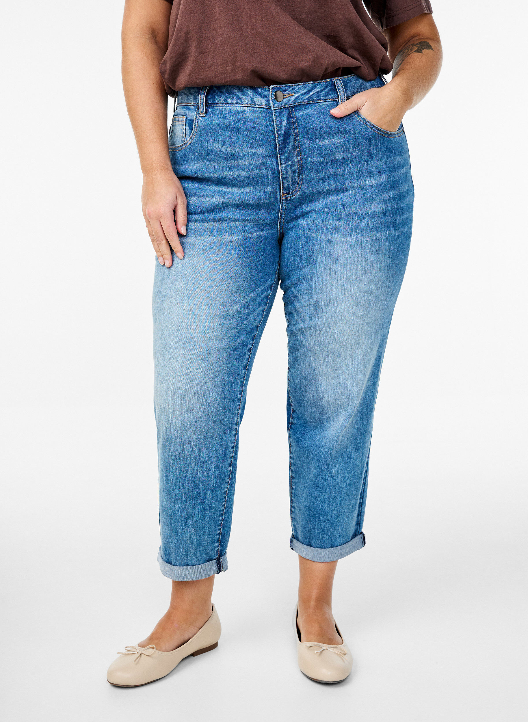 Zizzi 7/8 jeans med oppbrettede kanter og h&oslash;y midje, Bl&aring;, Model image number 2