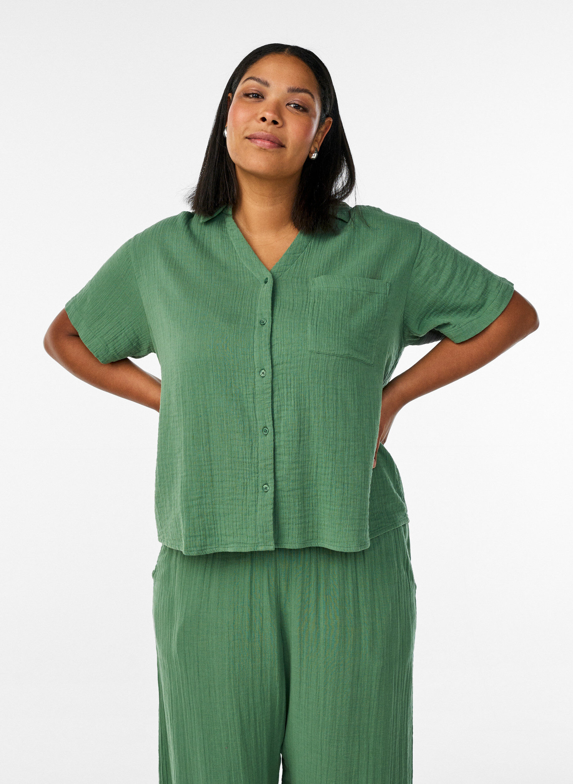 ZizziBluse i bomullsmusselin med korte ermer, Gr&oslash;nn, Model image number 0