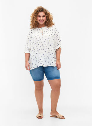 Blomstret viskosebluse med halvlange ermer, Bright White Flower, Model image number 2