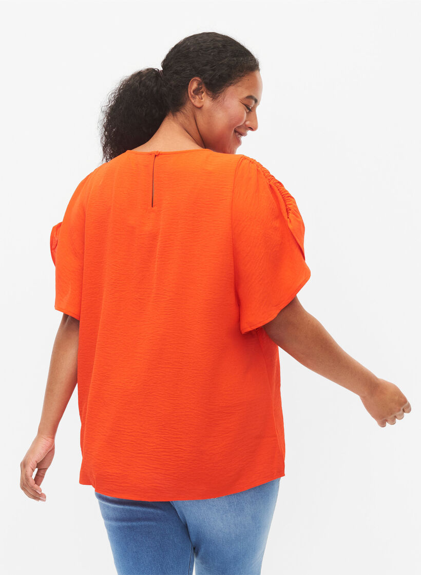 Kortermet bluse med rynke-detaljer, Orange.com, Model image number 1