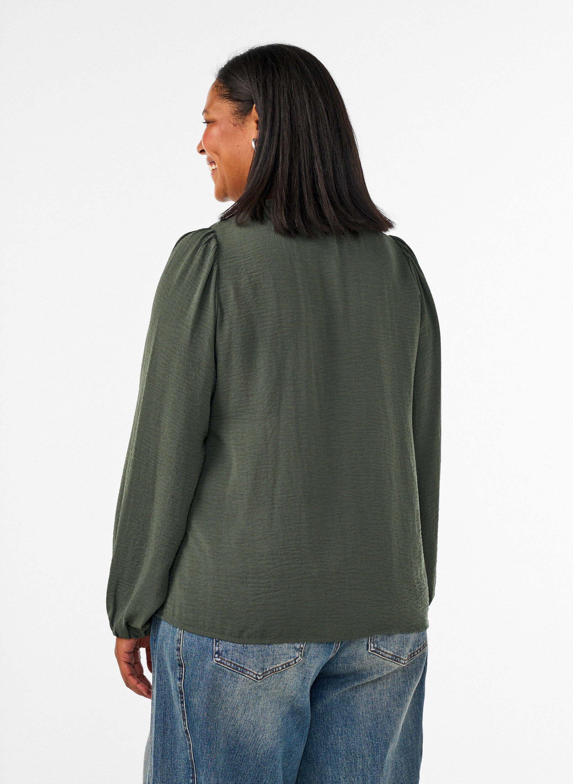 ZizziBluse med V-hals og heklet b&aring;nd, Gr&oslash;nn, Model image number 2