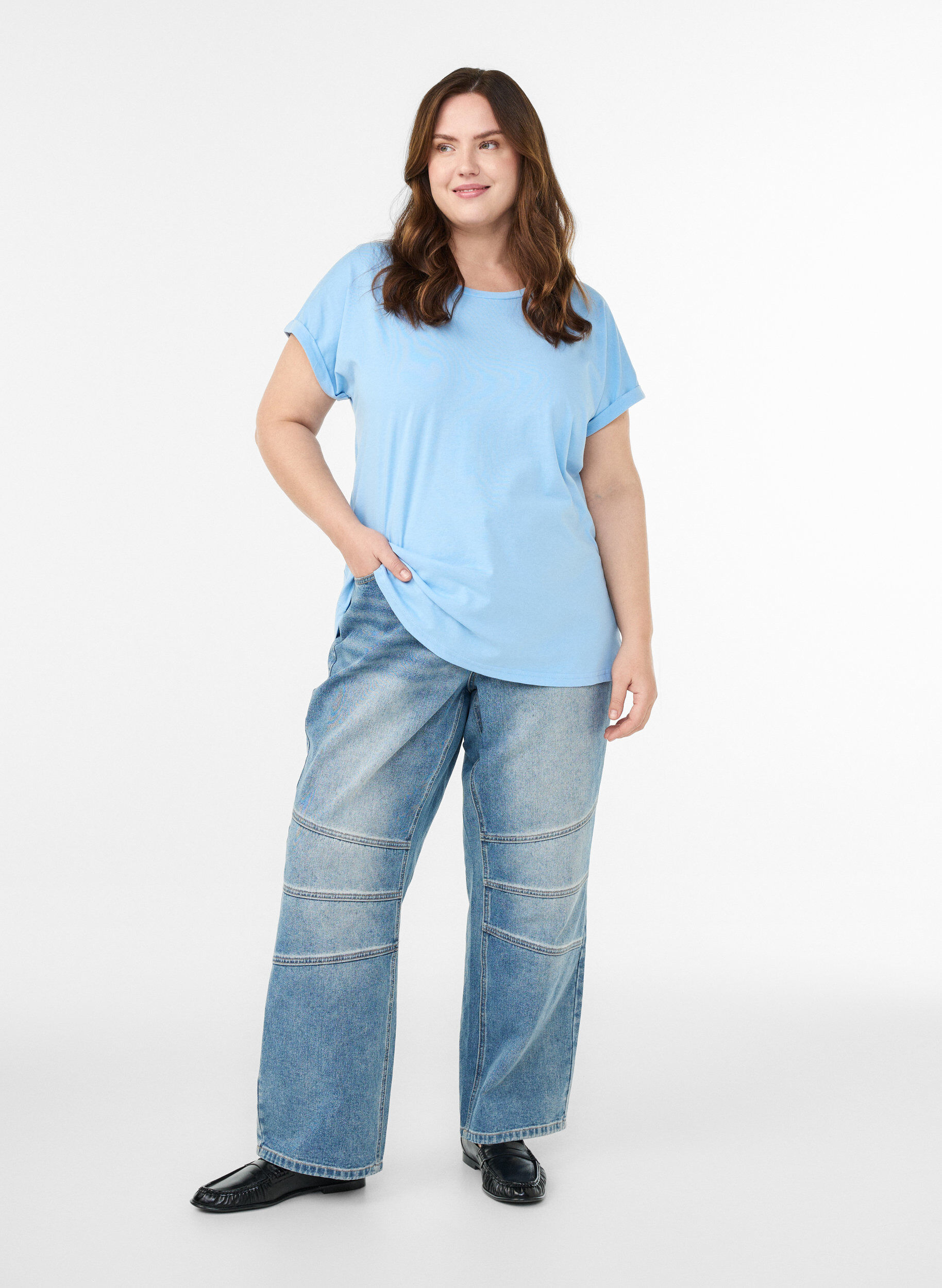 Zizzi Kortermet T-skjorte i bomullsblanding, Bl&aring;, Model image number 1