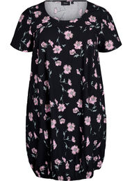 Kortermet bomullskjole med trykt mønster, Black w. Pink Flower