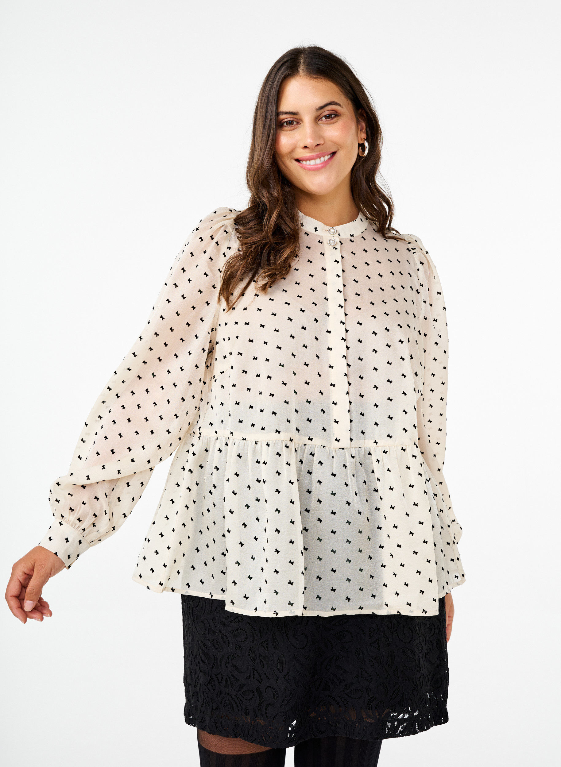 Zizzi Bluse med peplum og sl&oslash;yfer, Ecru w Bow, Model image number 0