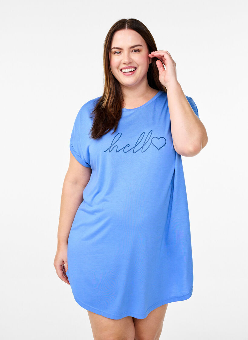 Kortermet nattkjole med teksttrykk, , Model image number 0