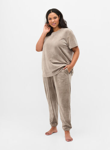 Kortermet T-skjorte i velur, Taupe Gray, Model image number 2