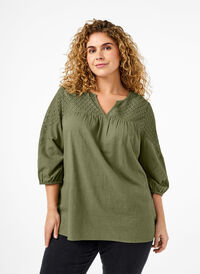 Bluse i bomullsblanding med lin og heklede detaljer, Deep Lichen Green, Model