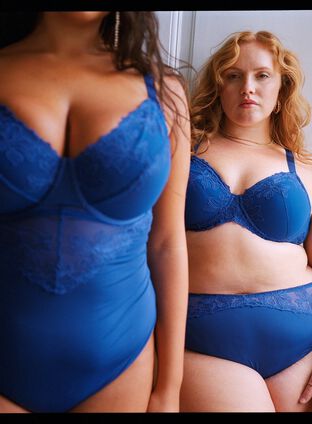 Zizzi Blått blondesett med matchende bodystocking, , Model