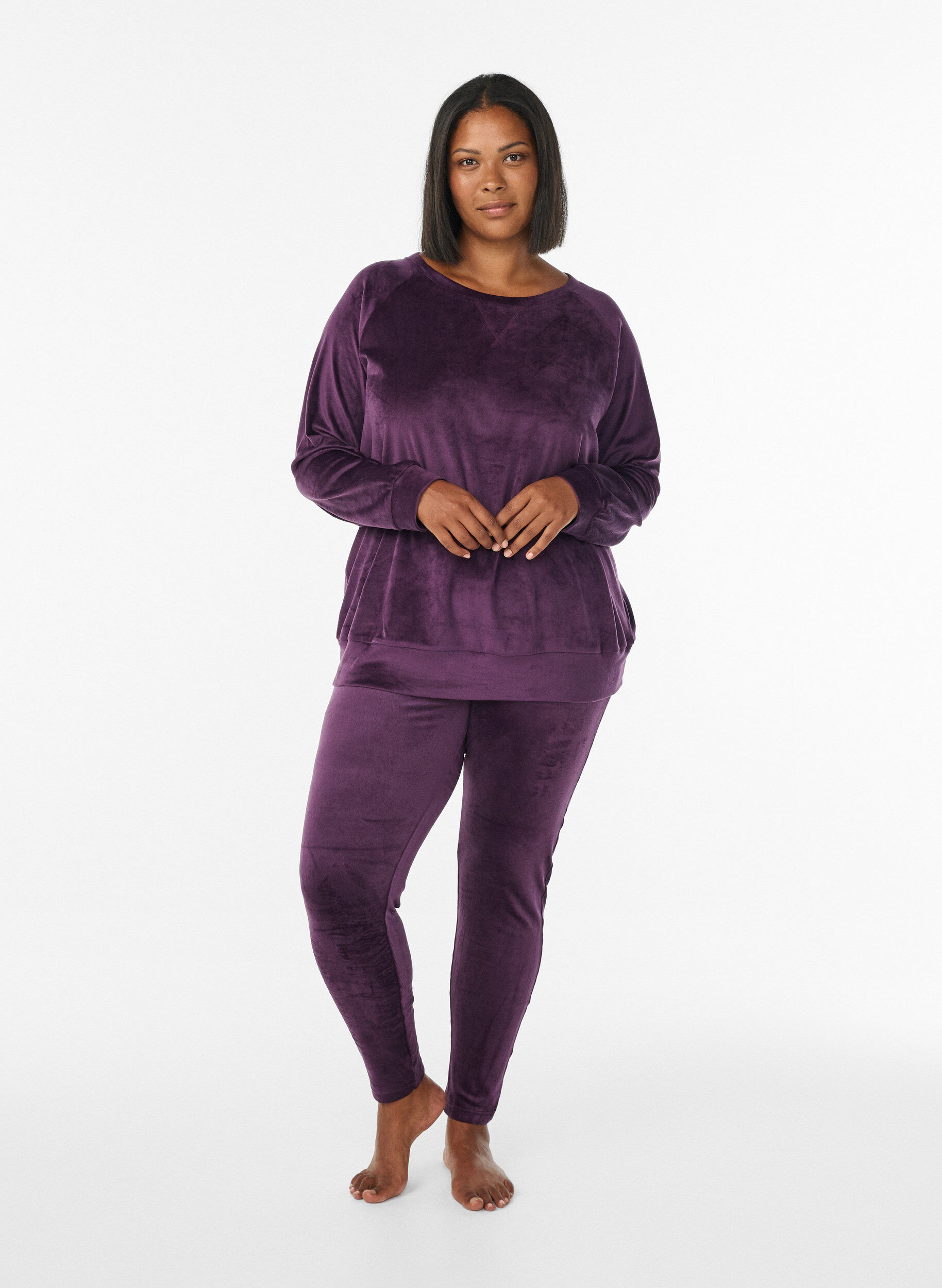 Zizzi Velourbluse med raglanermer, Lilla, Model image number 1